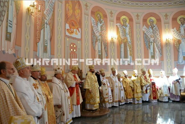 круглая ступень из гранита